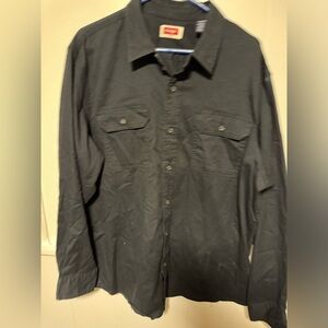 Men’s wrangler button down t shirt size XL
